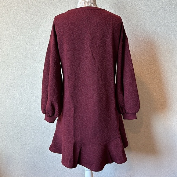 Mare Mare x Anthropologie Odila Tunic
Ruffle Floral Embossed Dress XS - Picture 3 of 9